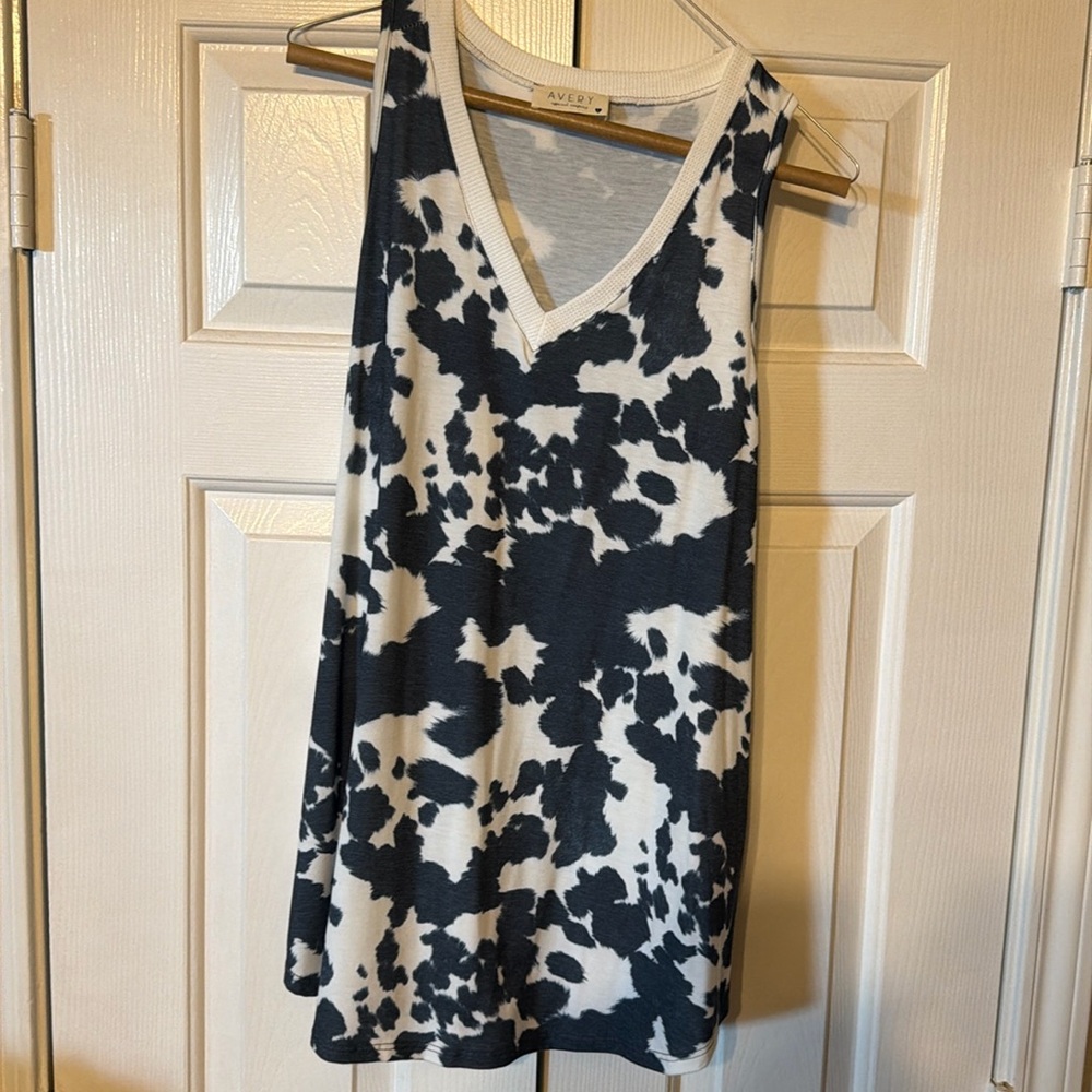 Cow print tank size large